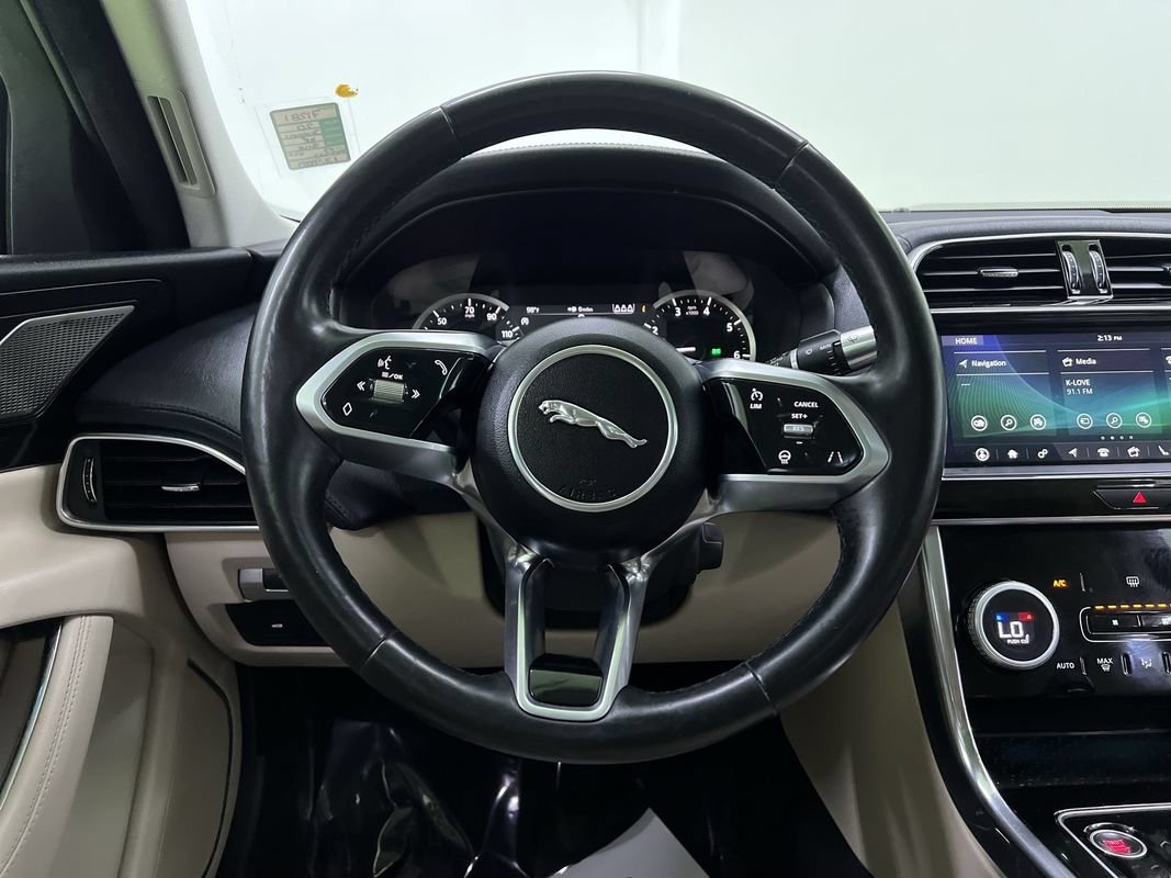 Used 2020 Jaguar XE S RWD image 19