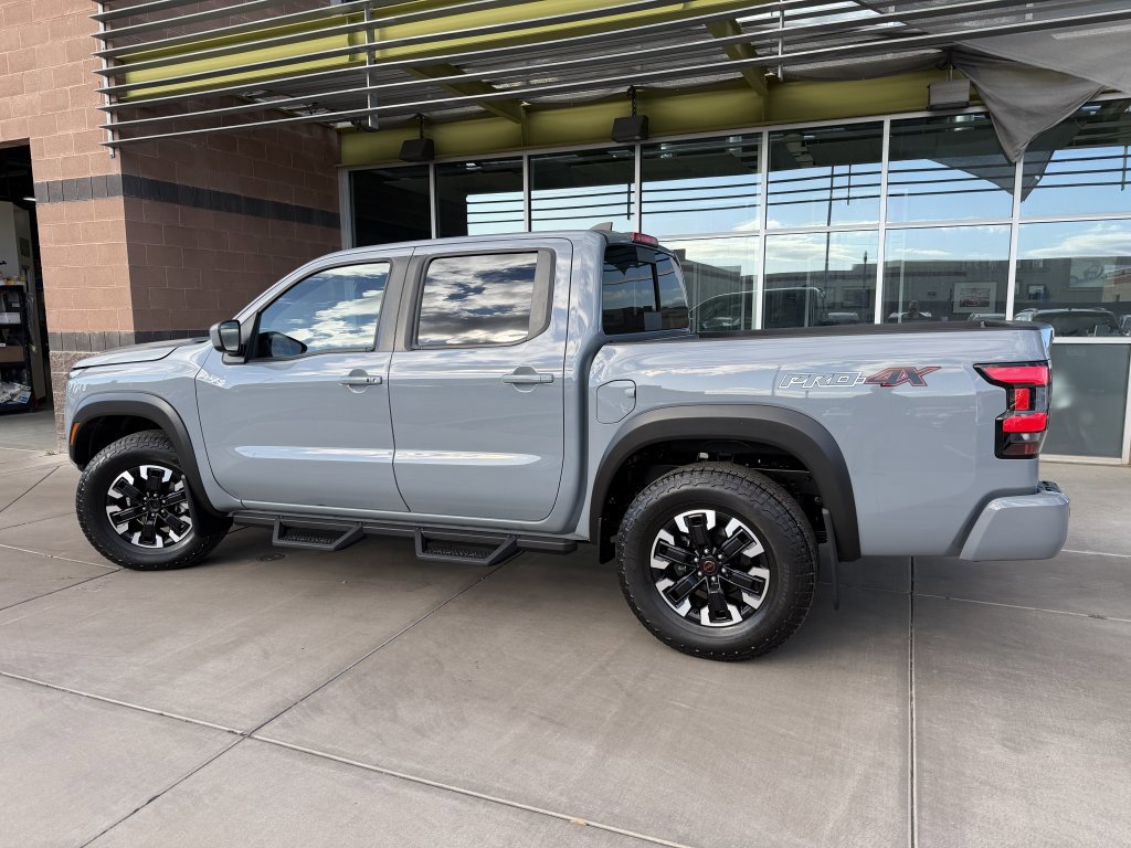 Used 2024 Nissan Frontier PRO-4X w/ Off-Road Protection Package image 5