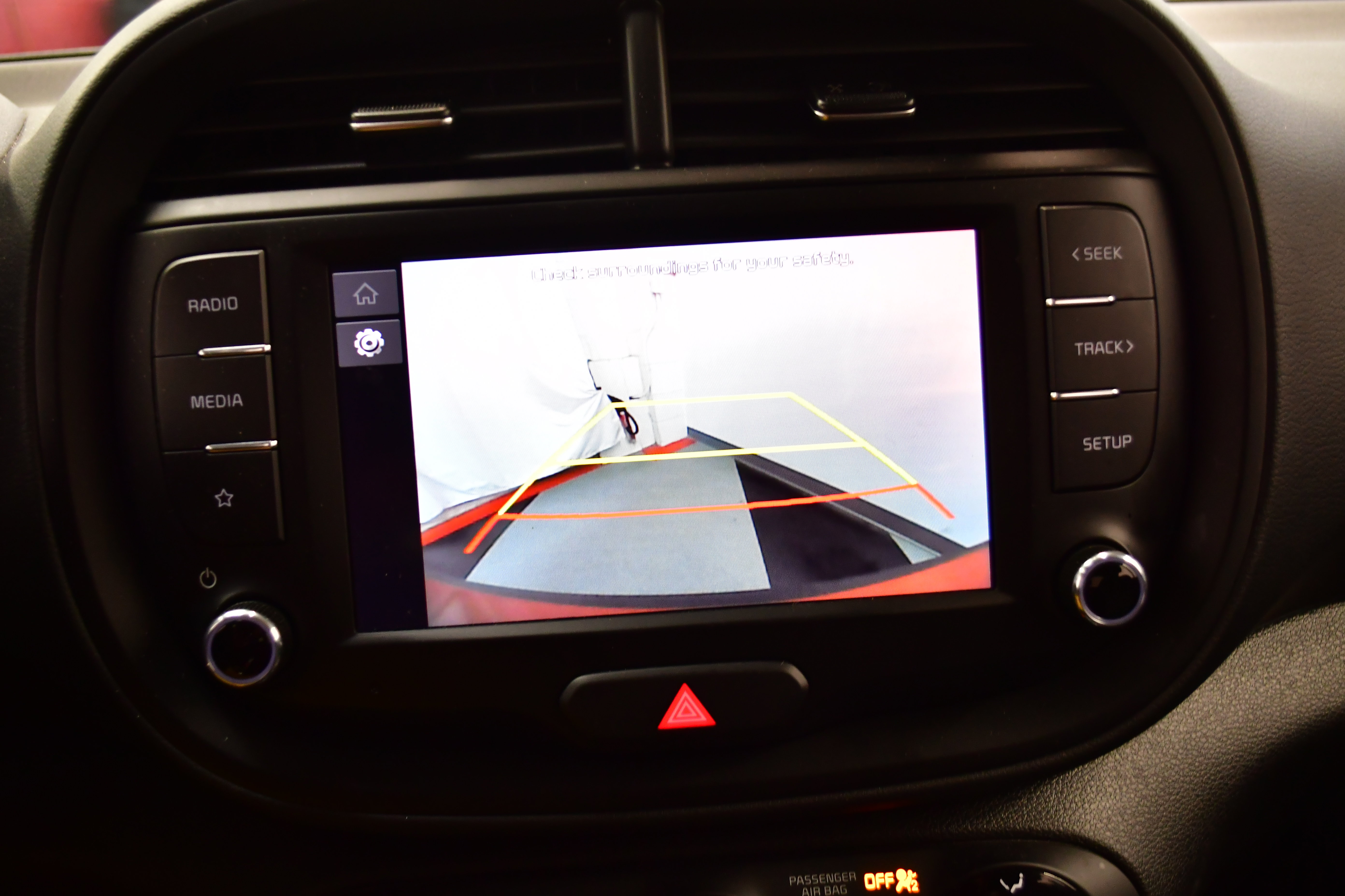 Used 2025 Kia Soul LX w/ LX Technology Package FWD image 24
