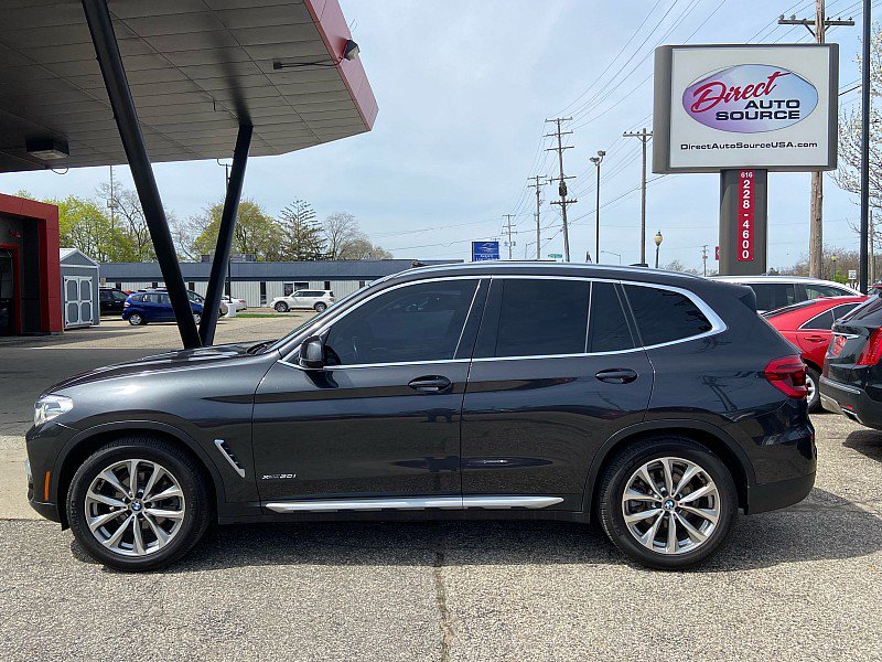Used 2018 BMW X3 xDrive30i w/ Premium Package image 1