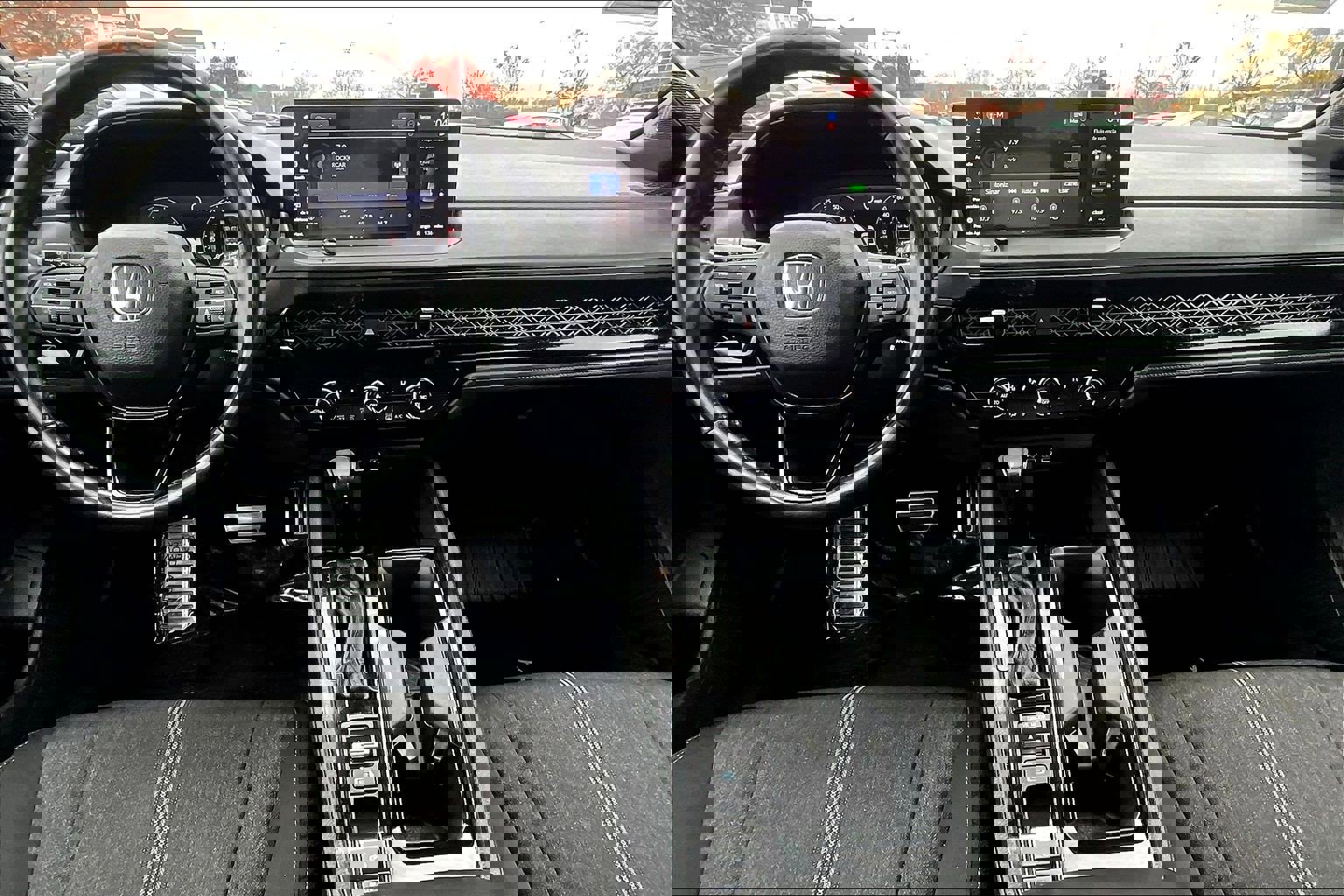 Used 2023 Honda Accord Sport image 14