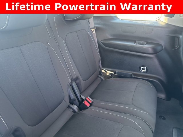 Used 2023 Jeep Grand Cherokee L Laredo image 19