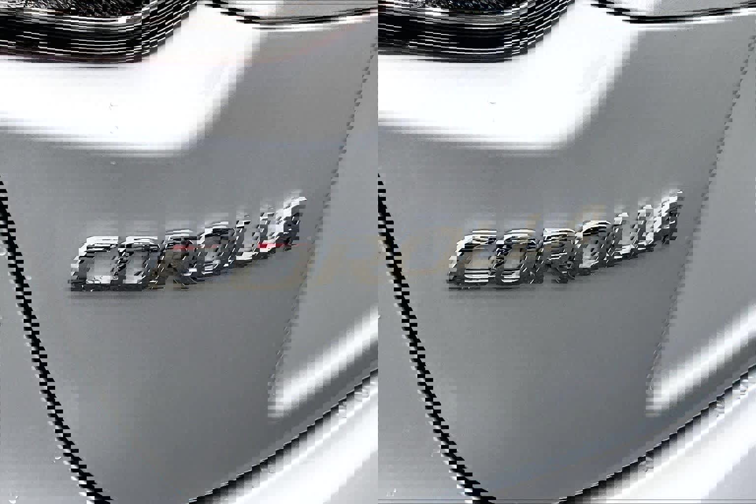 Used 2024 Toyota Corolla LE image 30