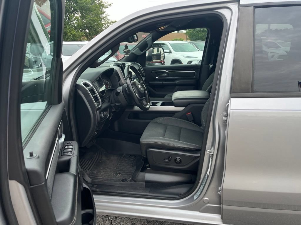 Used 2019 RAM 1500 Big Horn AWD/4WD image 6