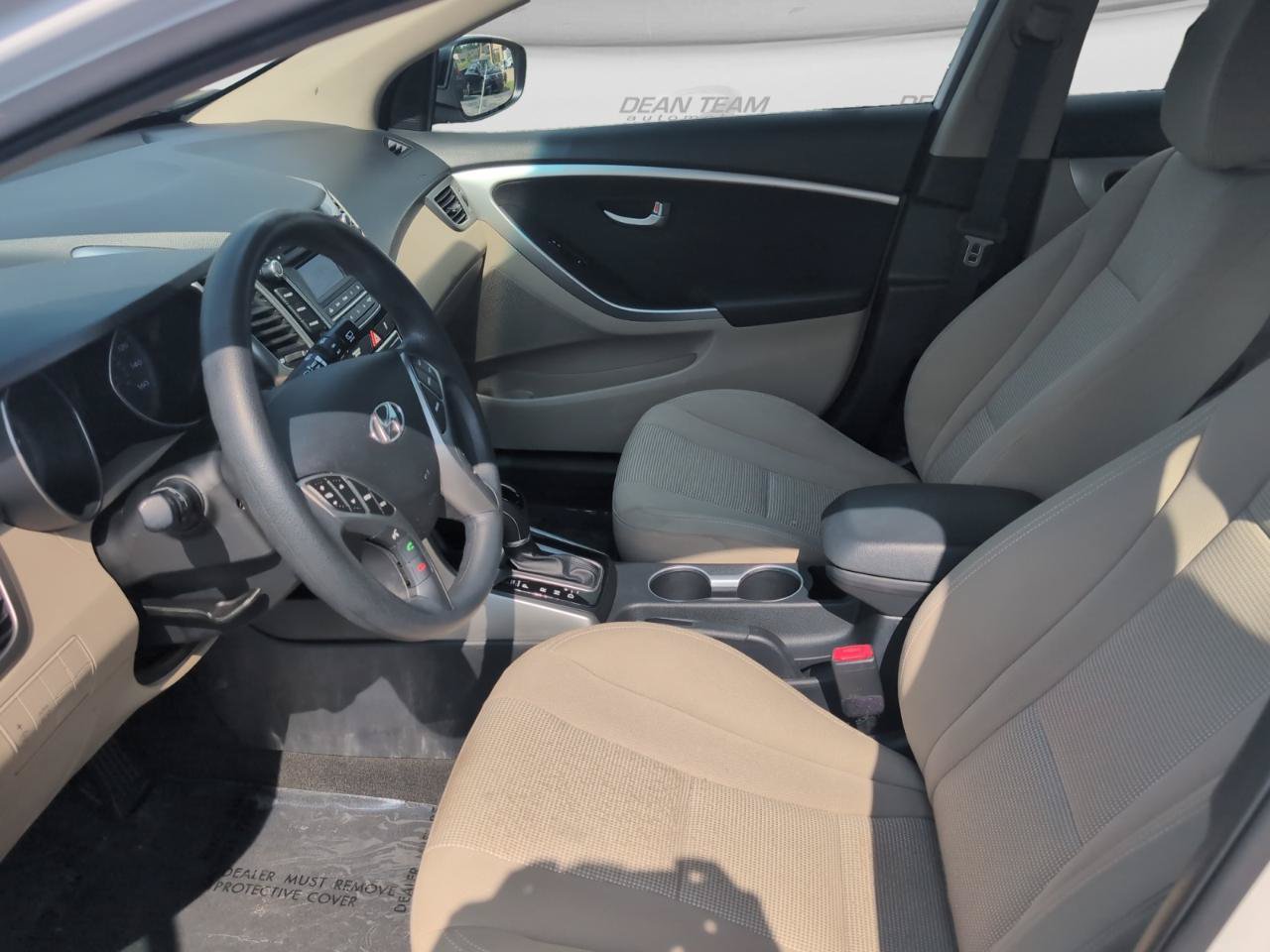 Used 2016 Hyundai Elantra GT FWD image 12