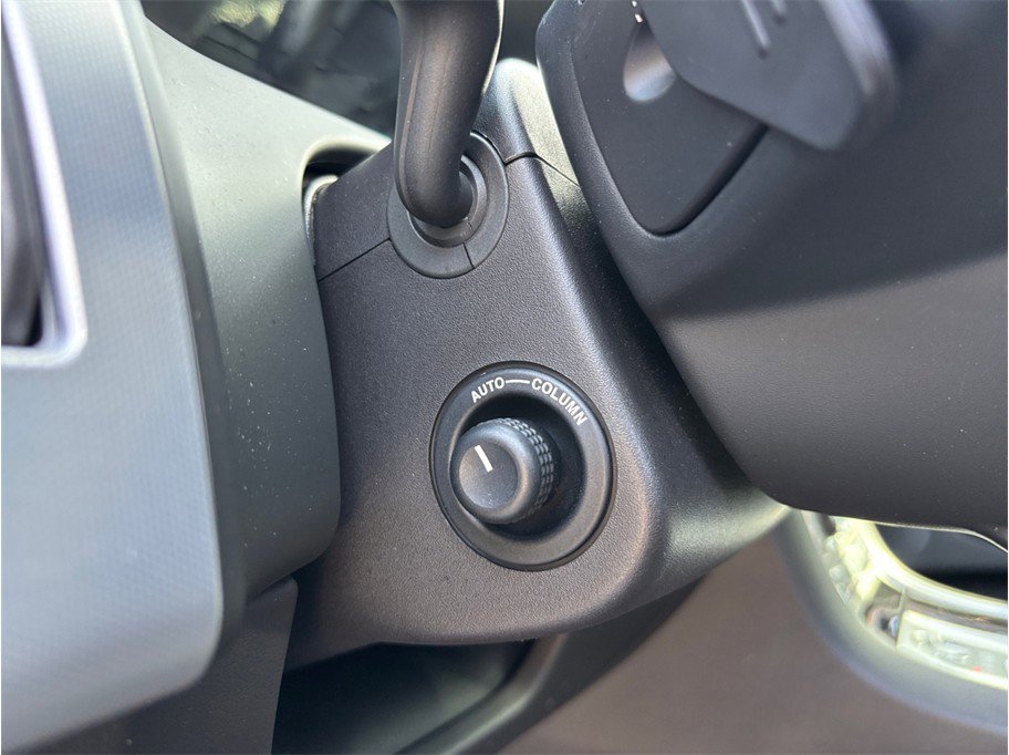 Used 2015 Jaguar XF Sport image 21