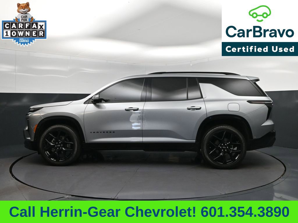 Certified 2026 Chevrolet Traverse RS w/ LPO, Floor Liner Package FWD image 4