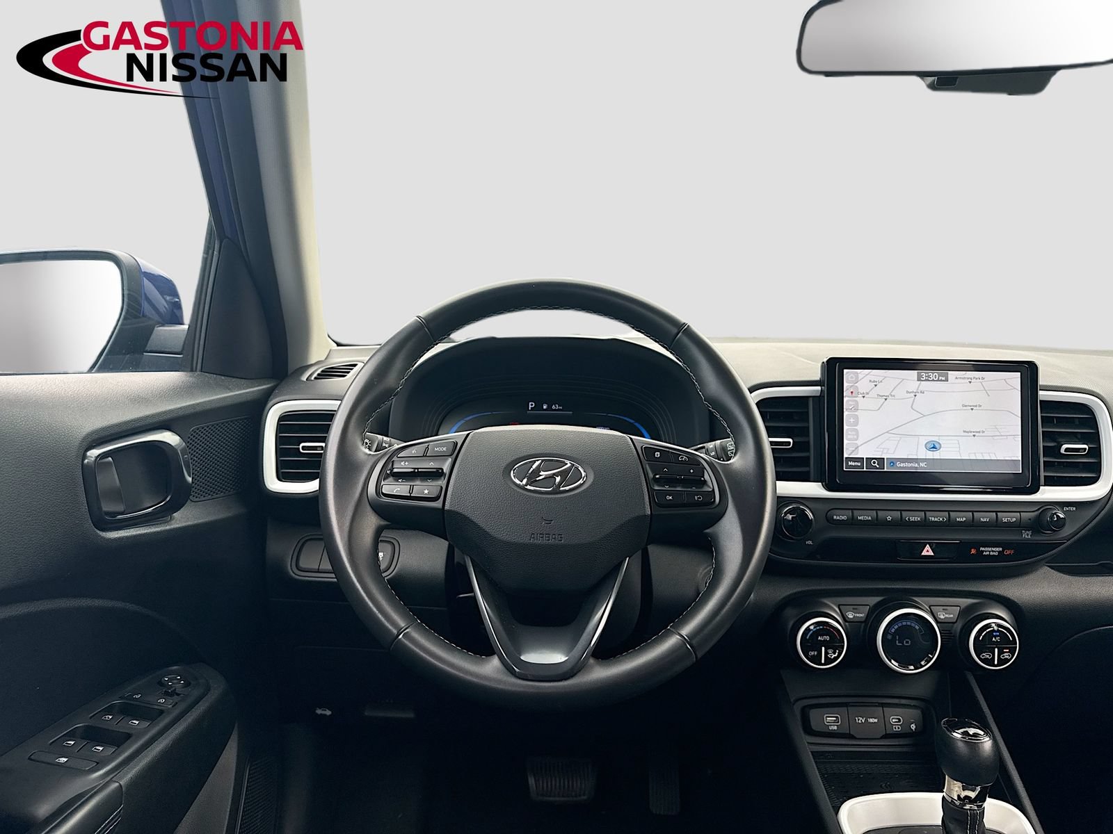 Used 2023 Hyundai Venue Limited FWD image 31