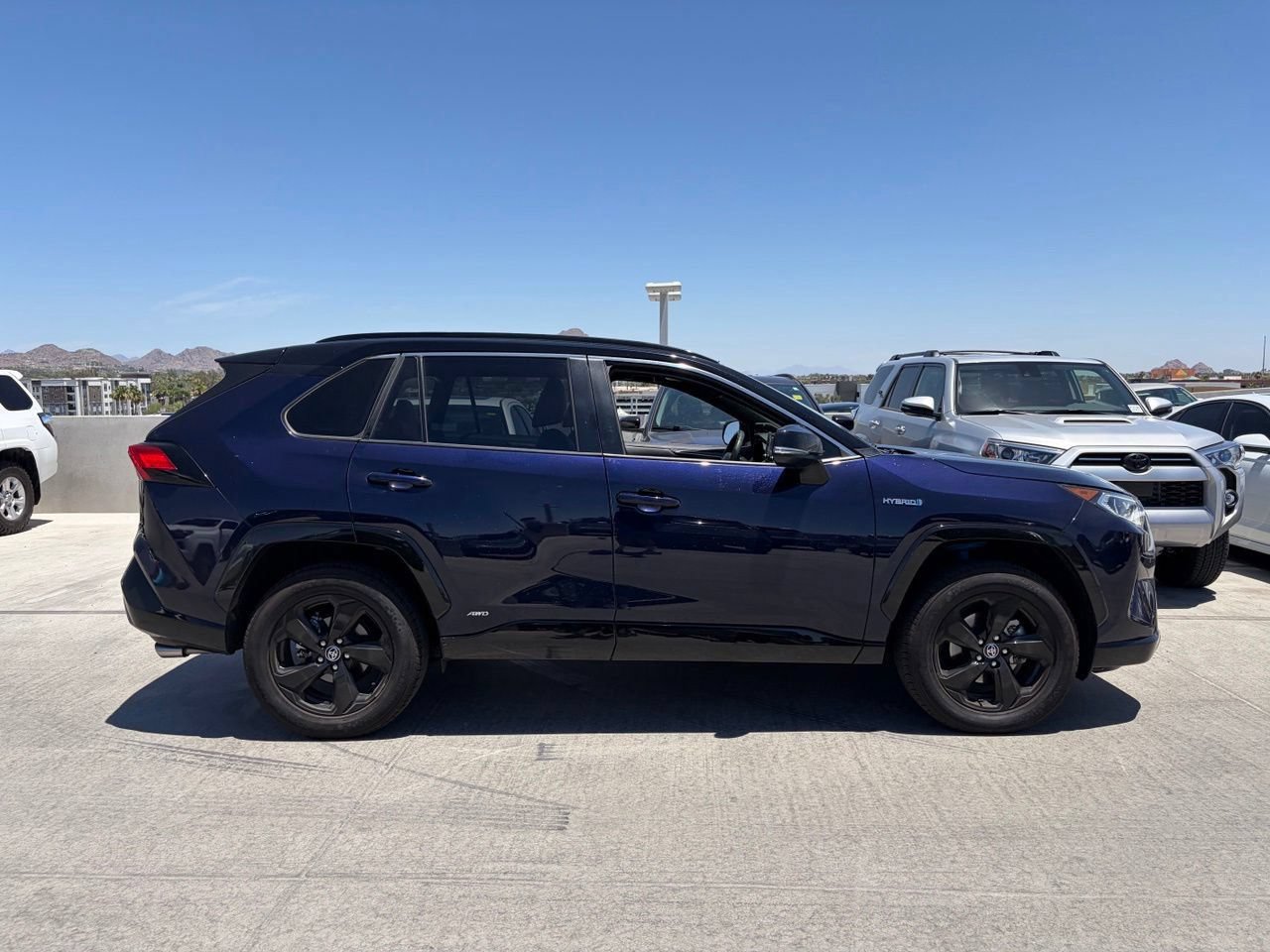 Used 2020 Toyota RAV4 XSE AWD/4WD image 3