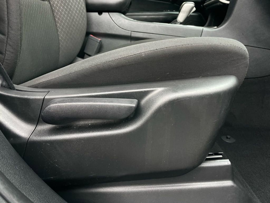 Used 2021 Jeep Grand Cherokee Laredo image 29