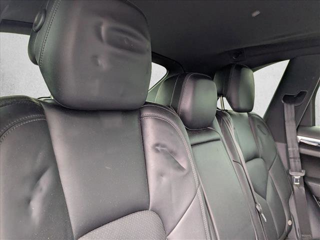Used 2016 Porsche Cayenne AWD/4WD image 16