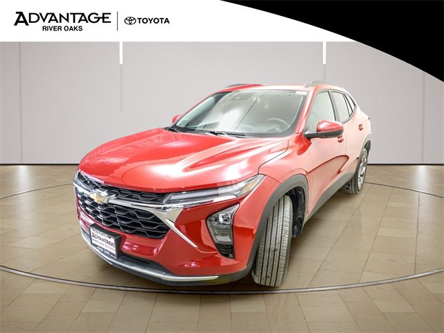 Used 2026 Chevrolet Trax LT w/ Driver Confidence Package image 4