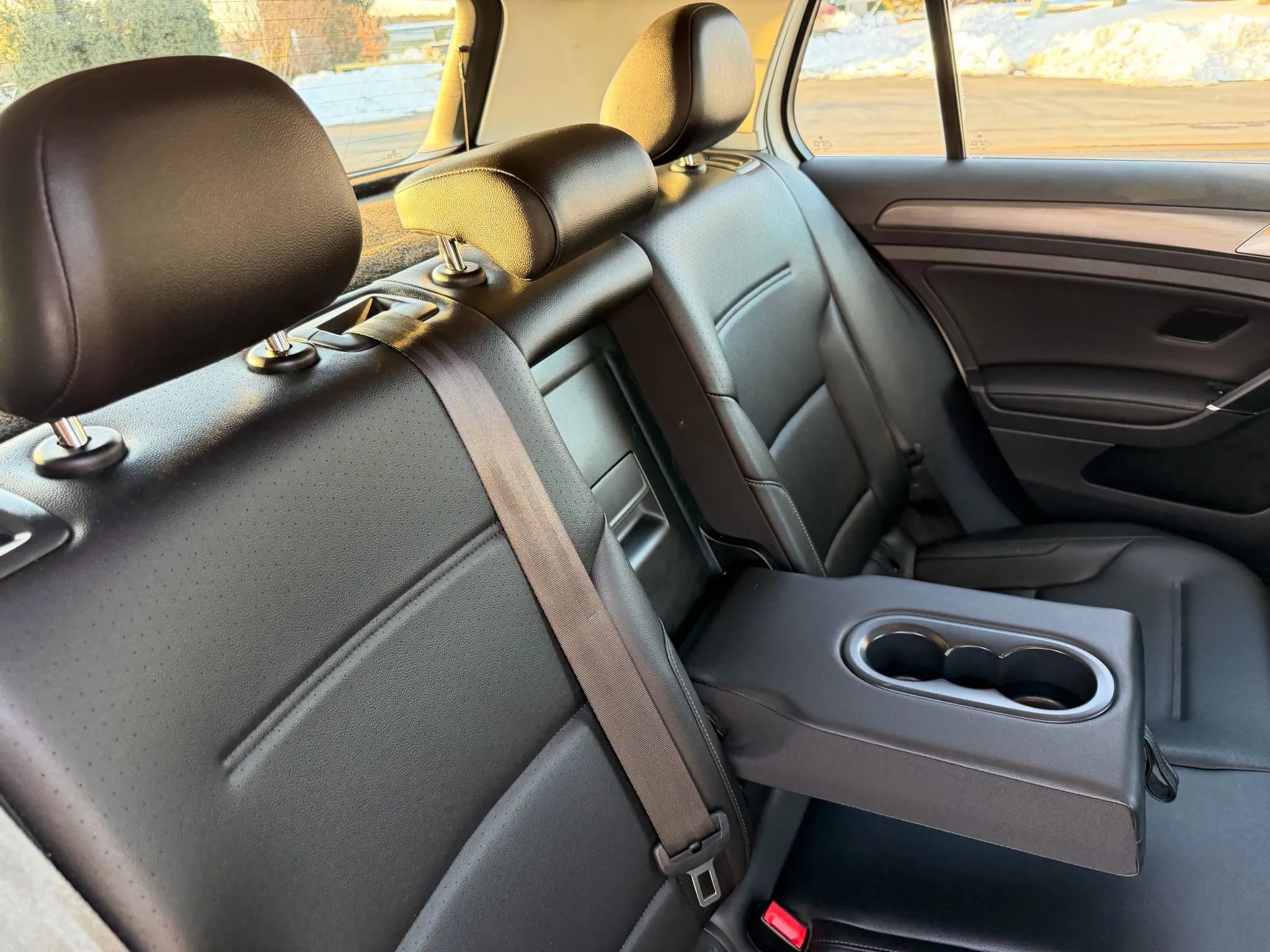 Used 2020 Volkswagen Golf 4-Door image 33