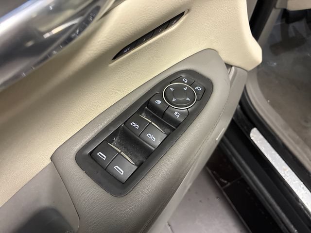 Certified 2022 Cadillac XT6 Premium Luxury w/ Technology Package FWD image 11