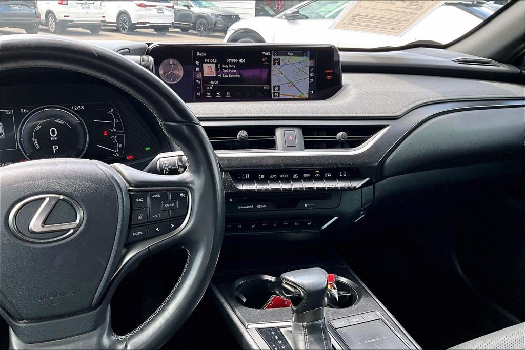 Used 2019 Lexus UX 250h AWD/4WD image 6