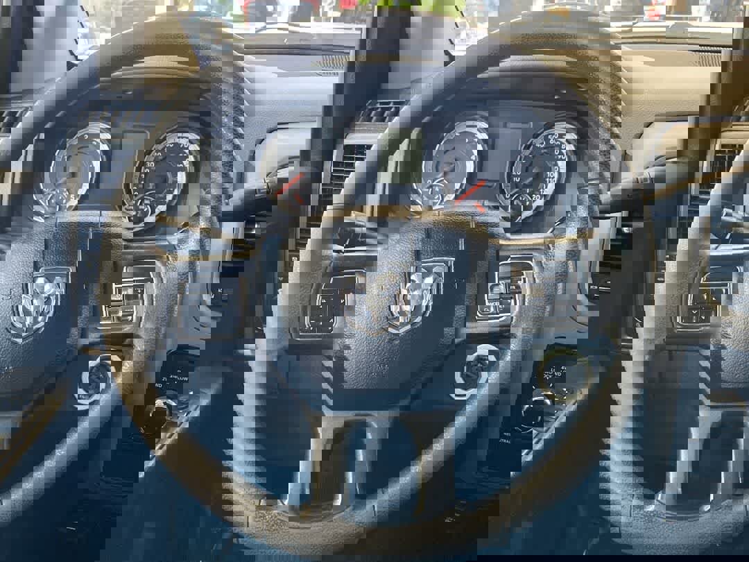 Used 2013 RAM 2500 Tradesman w/ Chrome Appearance Group image 17