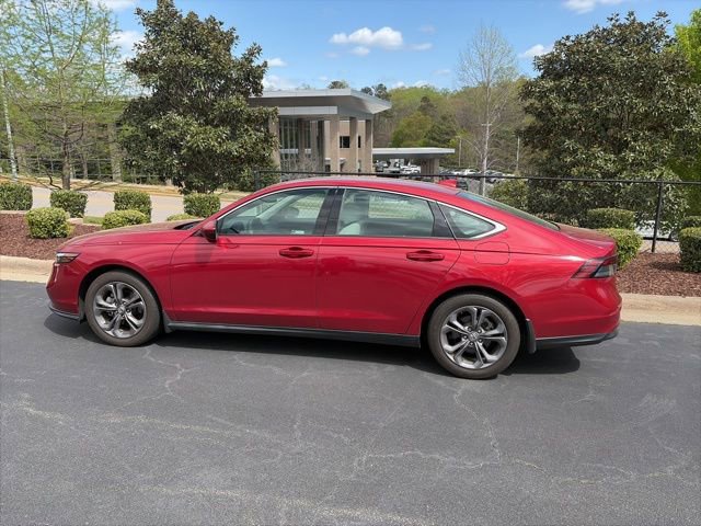 Used 2023 Honda Accord EX image 5