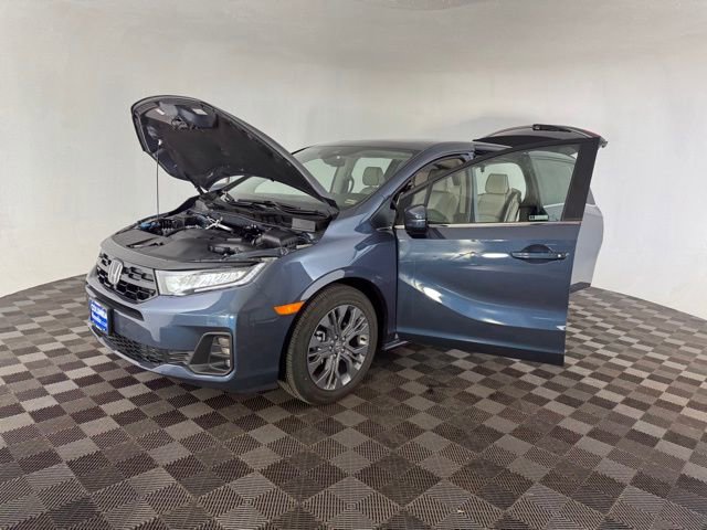 Certified 2026 Honda Odyssey Touring image 14
