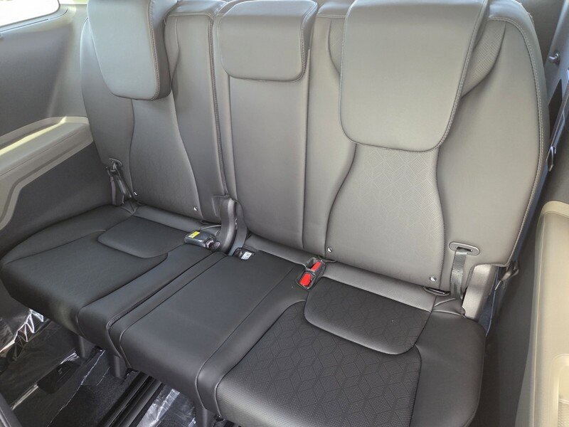 New 2026 Kia Carnival SX FWD image 9