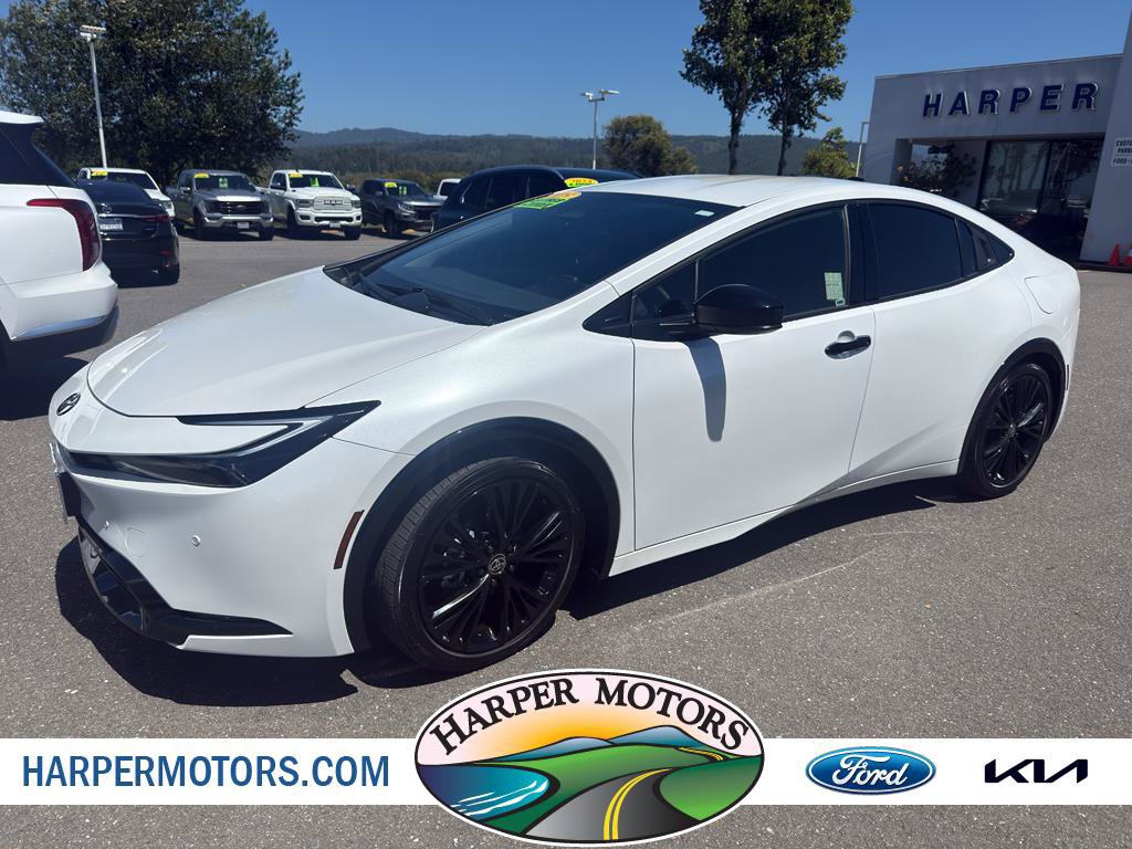 Used 2025 Toyota Prius FWD video 1