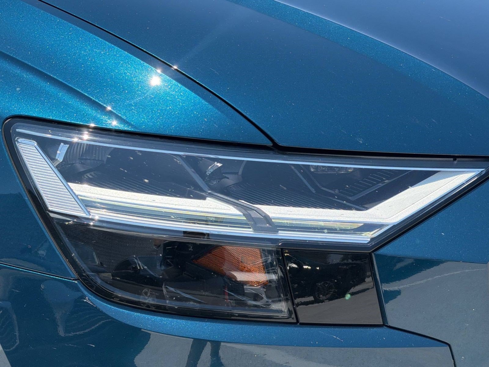 Certified 2022 Audi Q8 Premium Plus AWD/4WD image 12