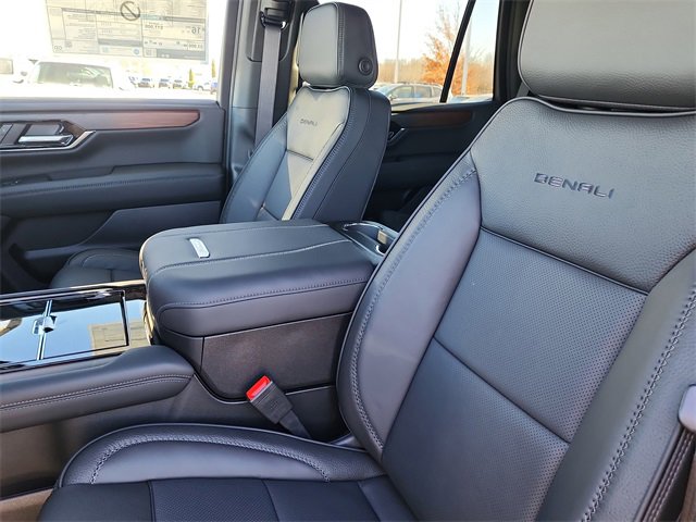 New 2026 GMC Yukon Denali image 13