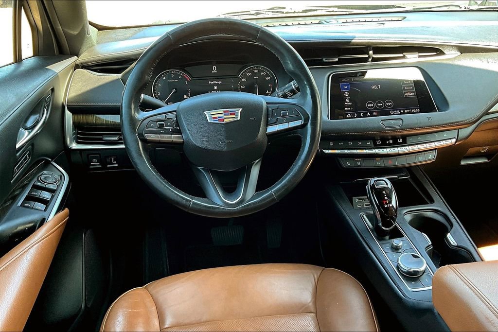 Used 2021 Cadillac XT4 Premium Luxury image 6