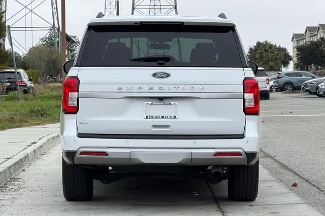 Used 2022 Ford Expedition XLT w/ Equipment Group 202A image 5