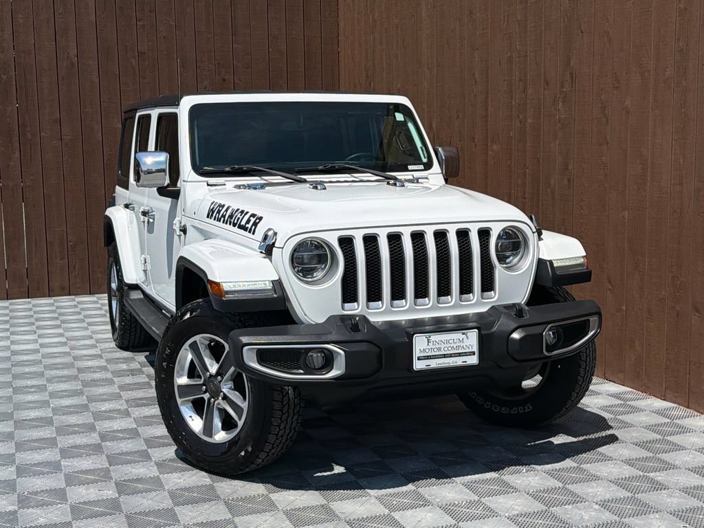 Used 2018 Jeep Wrangler Unlimited Sahara w/ Dual Top Group AWD/4WD image 12