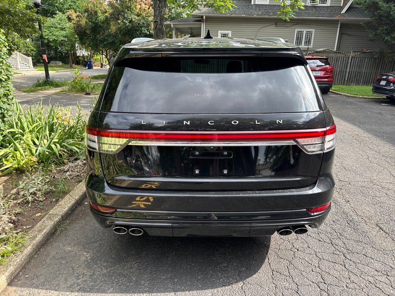 Used 2021 Lincoln Aviator Grand Touring w/ Equipment Group 301A AWD/4WD image 9