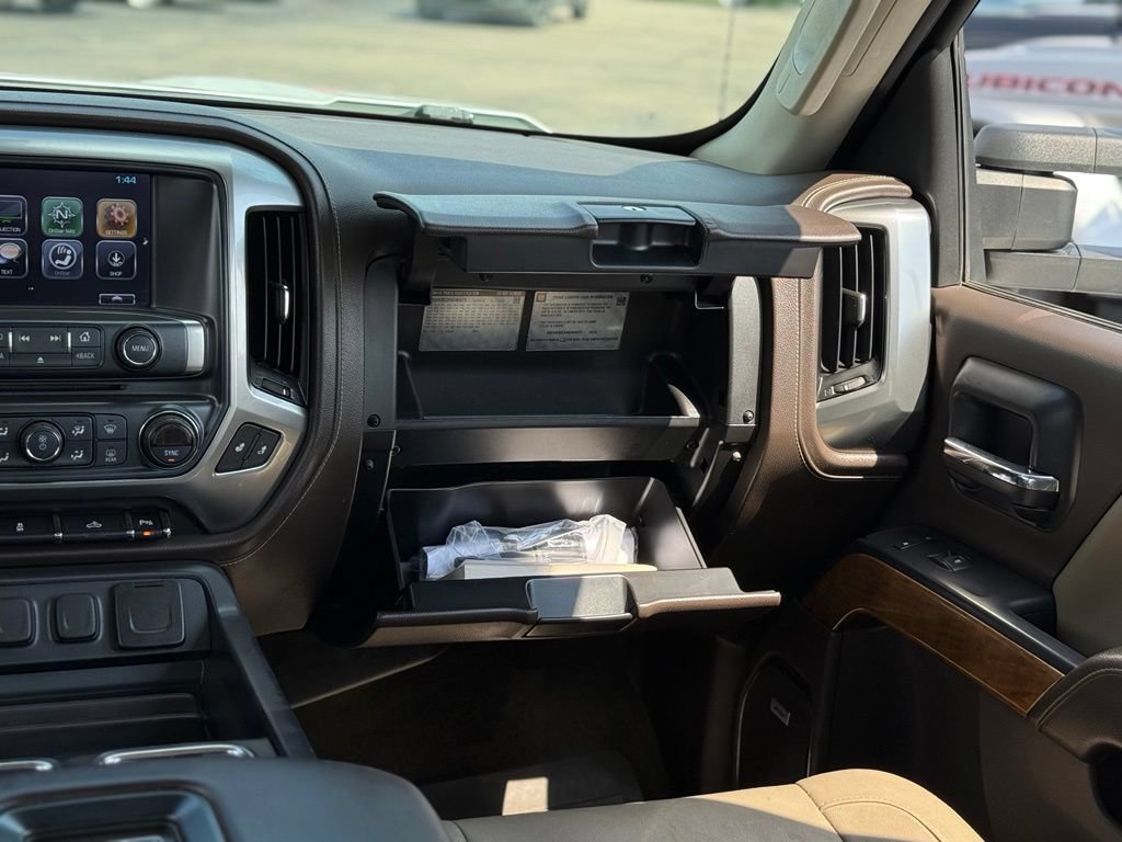 Used 2017 Chevrolet Silverado 1500 LTZ w/ Sport Package AWD/4WD image 25