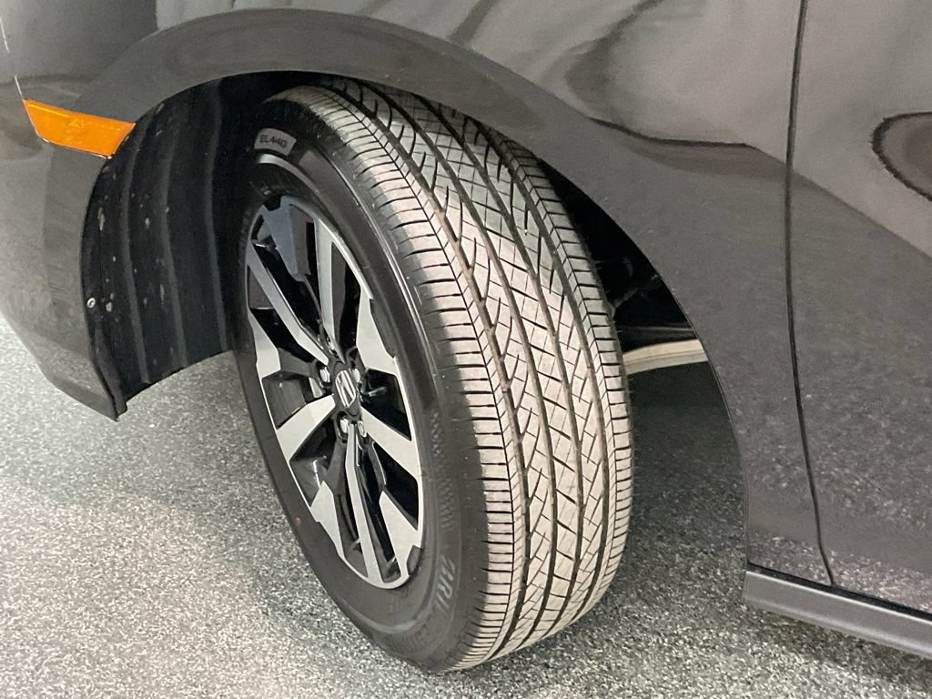 Certified 2026 Honda Odyssey EX-L image 33