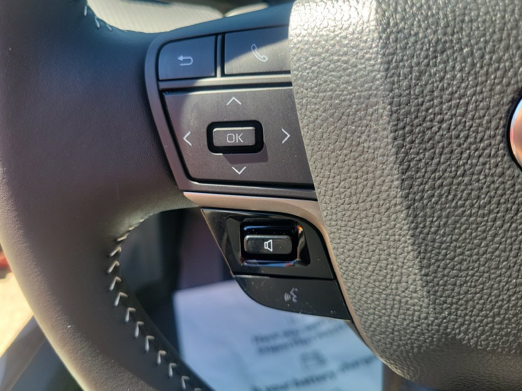 Used 2026 Toyota Camry SE w/ Multimedia Upgrade Package FWD image 21