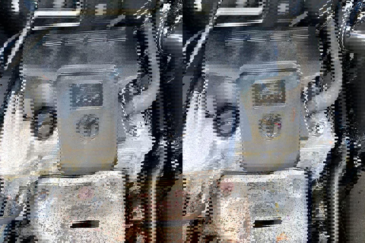 Used 2017 Toyota RAV4 LE image 31