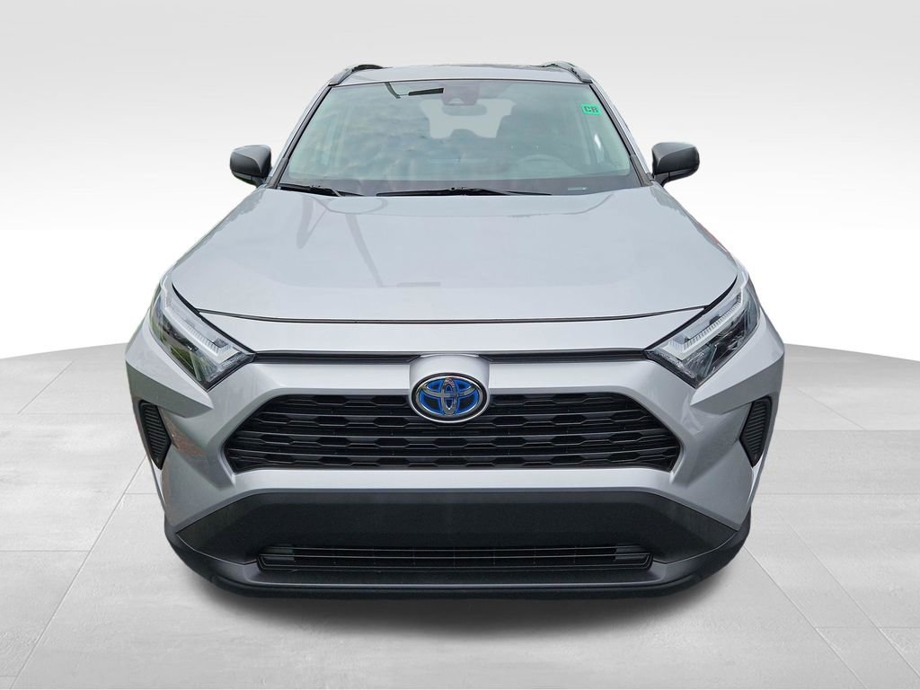 Used 2023 Toyota RAV4 LE AWD/4WD image 2