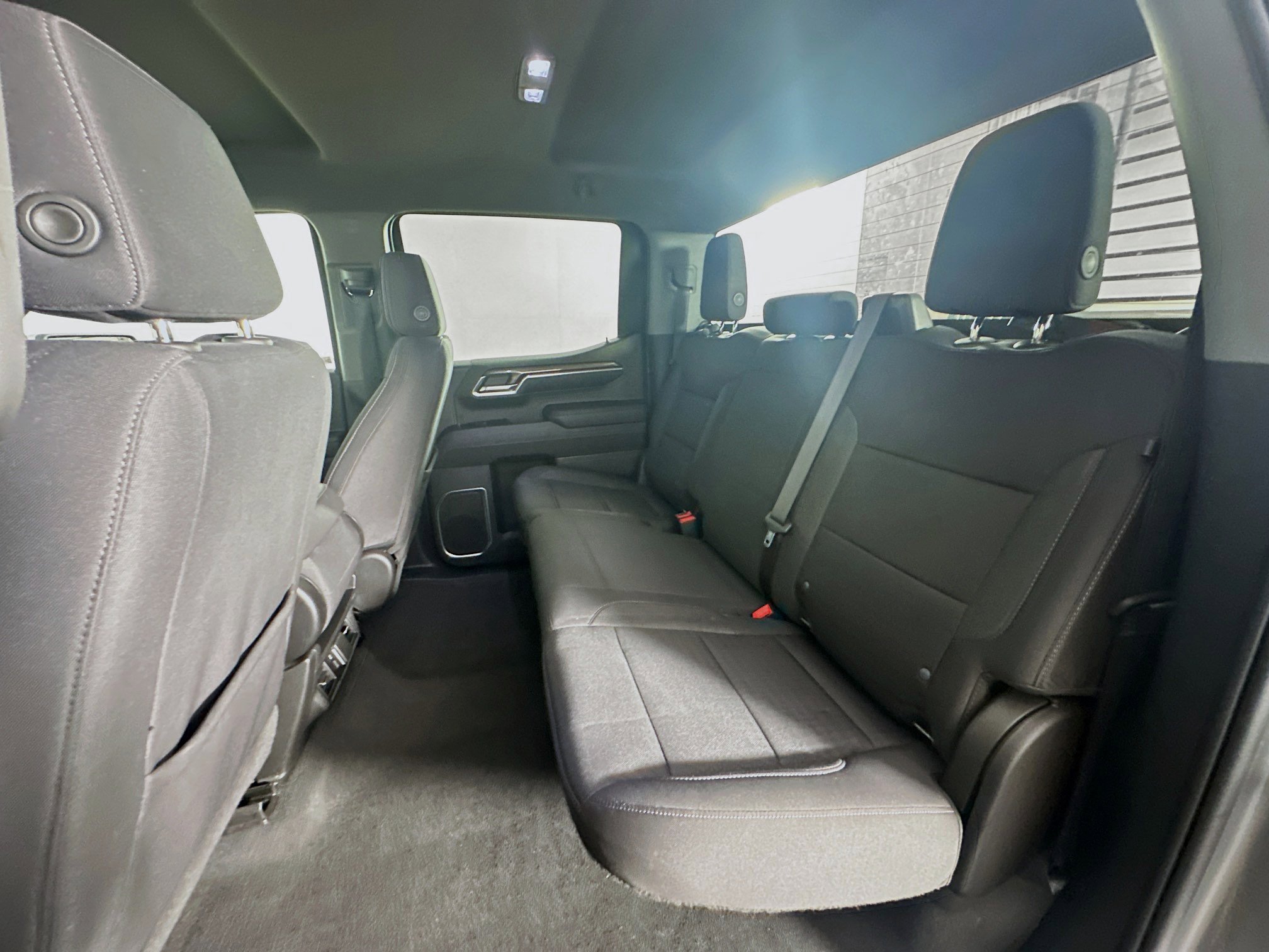 Used 2023 Chevrolet Silverado 1500 LT AWD/4WD image 28