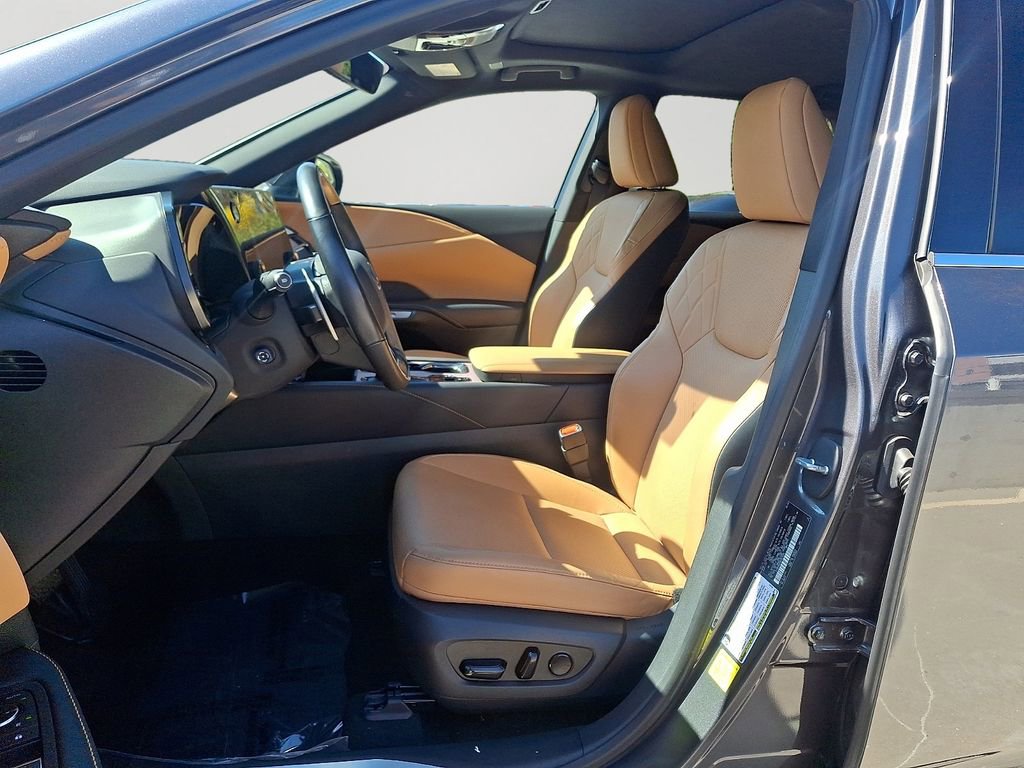 Used 2024 Lexus RX 350 Premium w/ Accessory Package (Z1) AWD/4WD image 14