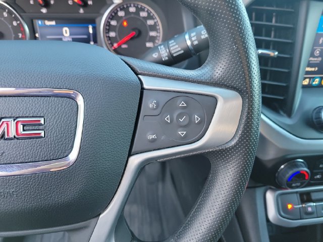 Used 2023 GMC Acadia SLE w/ Driver Convenience Package FWD image 21