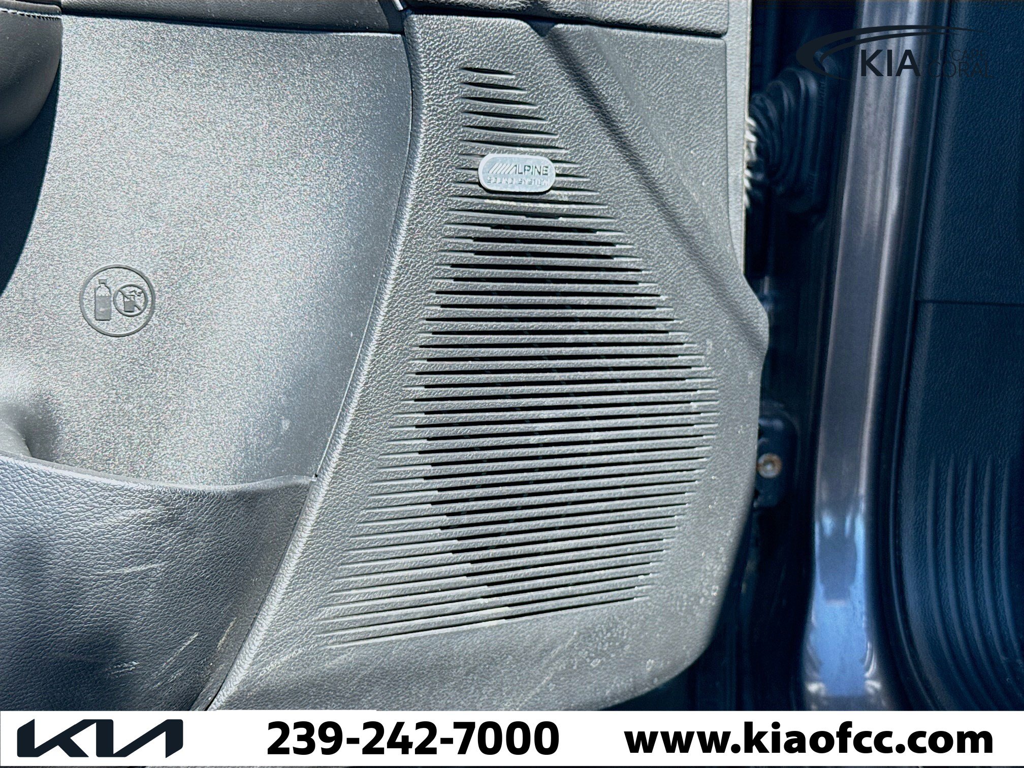 Used 2015 Dodge Challenger R/T Scat Pack w/ Leather Interior Group image 19