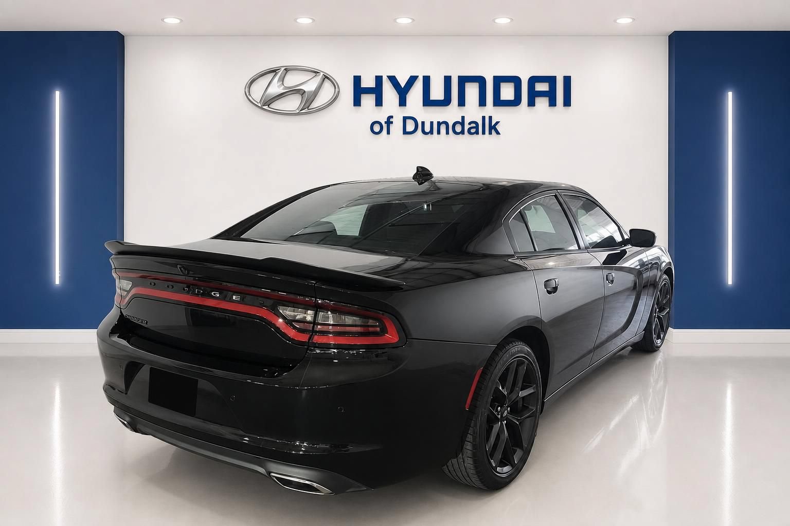 Used 2023 Dodge Charger SXT w/ Blacktop Package RWD image 4