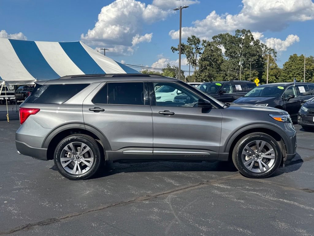 Certified 2023 Ford Explorer XLT w/ Equipment Group 202A AWD/4WD image 22