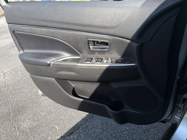 Used 2024 Mitsubishi Outlander Sport SE AWD/4WD image 22