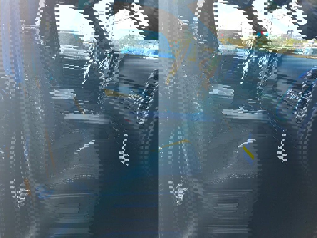 New 2026 RAM 1500 4x4 Crew Cab image 11