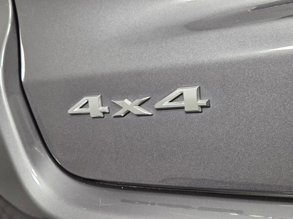 Used 2024 Jeep Compass Latitude AWD/4WD image 30