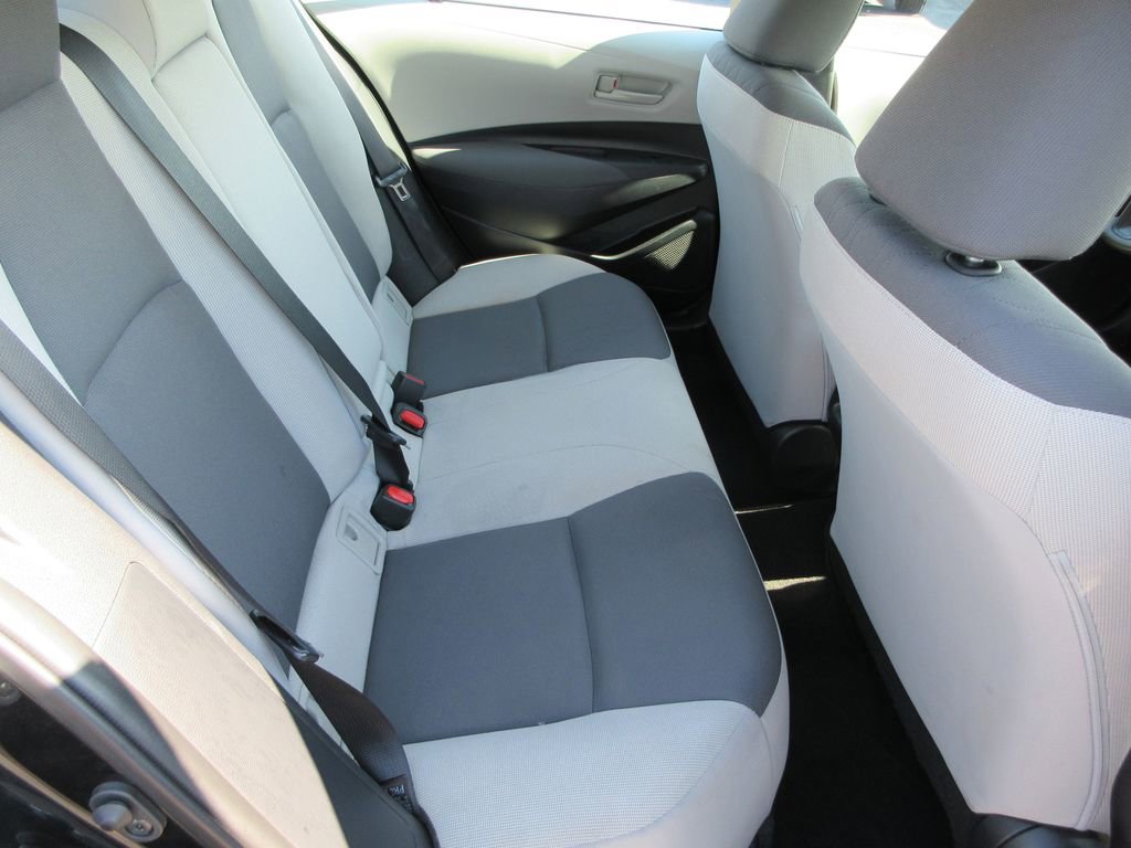 Used 2023 Toyota Corolla LE image 16