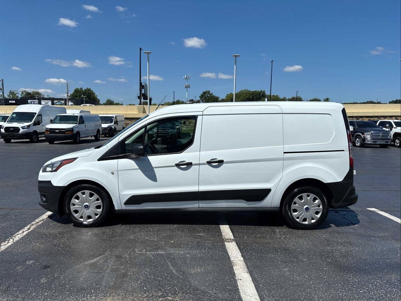 Used 2022 Ford Transit Connect XL FWD image 5