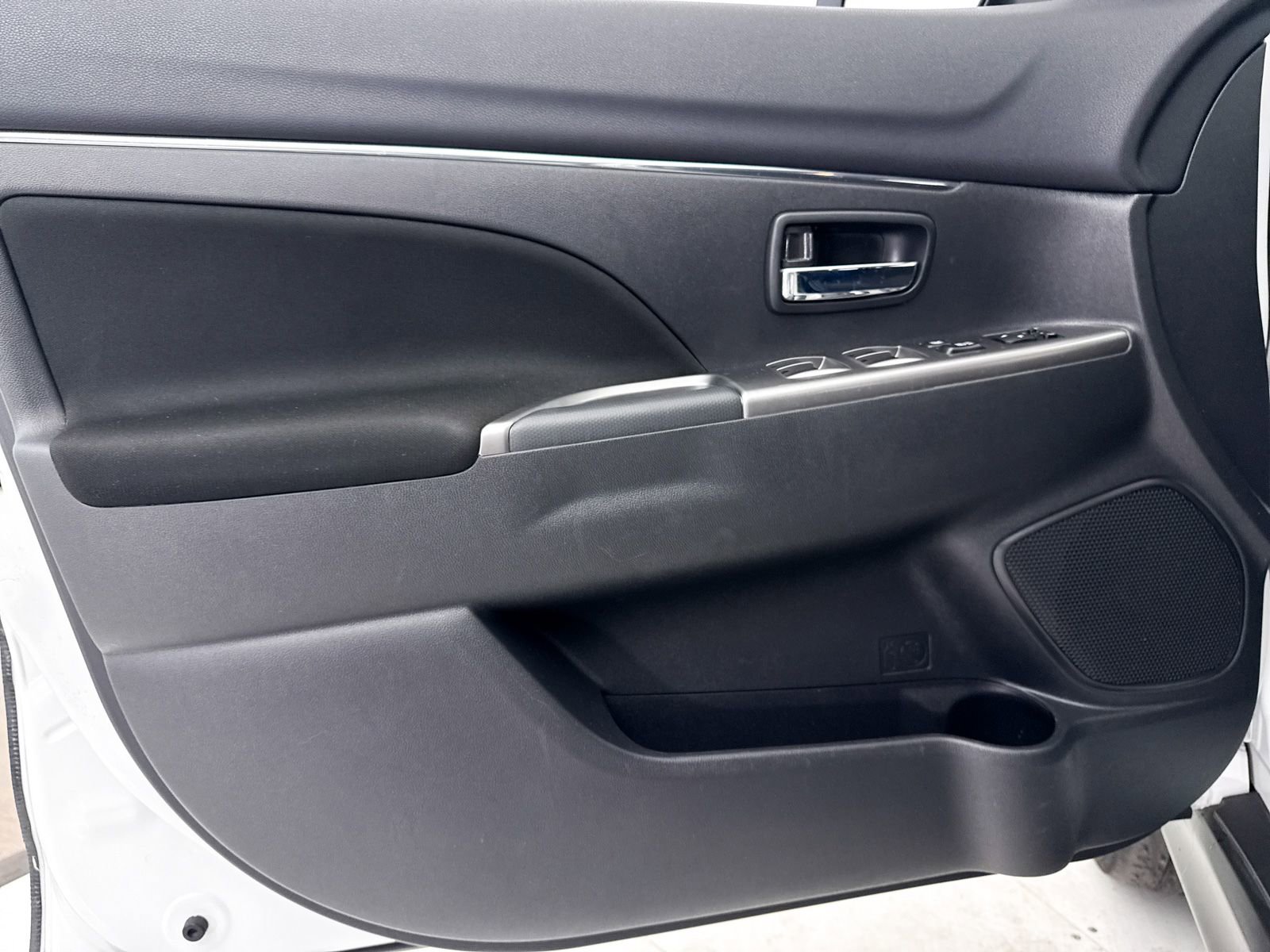 Used 2021 Mitsubishi Outlander Sport SE image 25