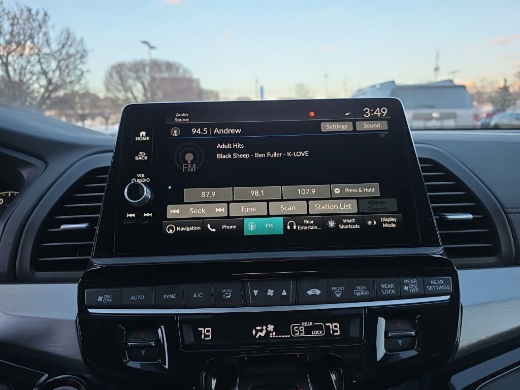 Certified 2025 Honda Odyssey Touring image 17