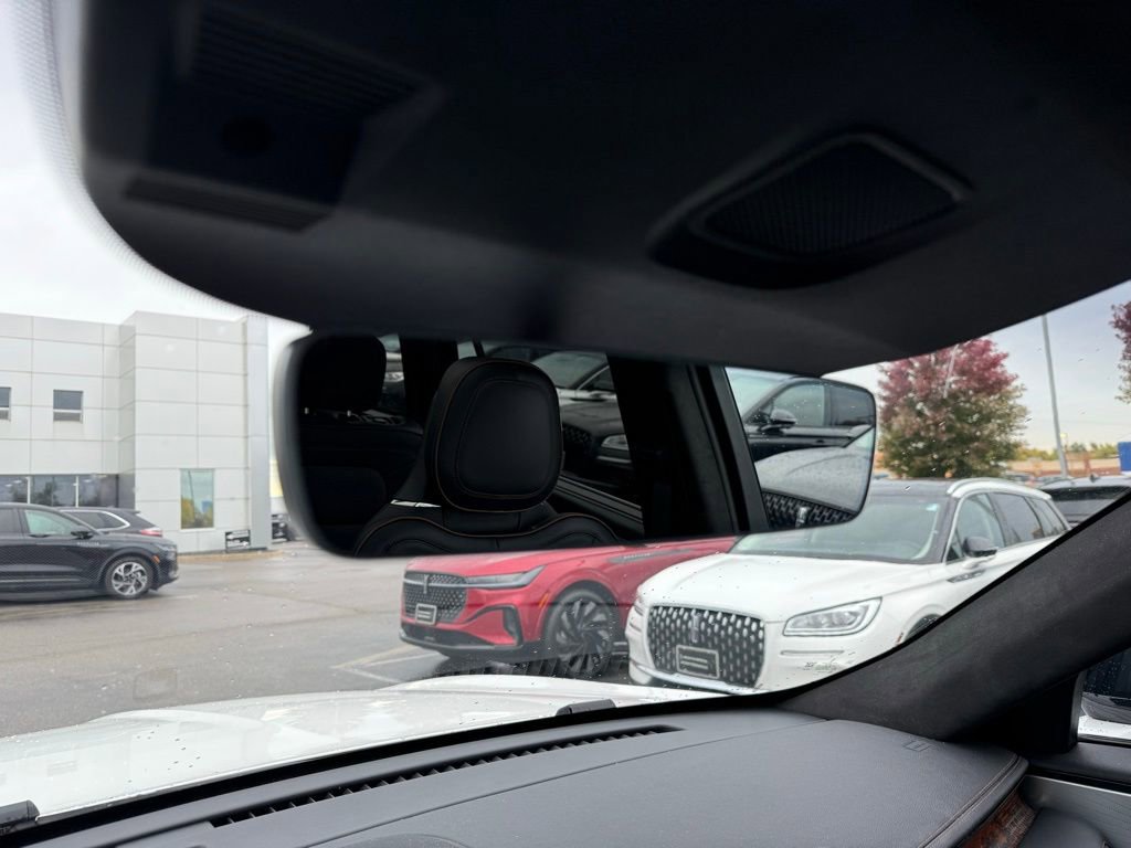 New 2025 Lincoln Aviator Black Label AWD/4WD image 10