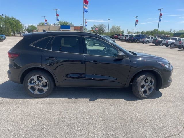 New 2026 Ford Escape ST-Line w/ Tech Pack #1 AWD/4WD image 13